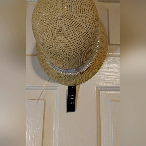 Women's straw bucket hat - Picture 3 of 4
